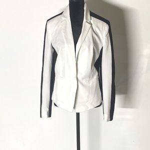 white and black blazer jacket by VENUS size 8 US
